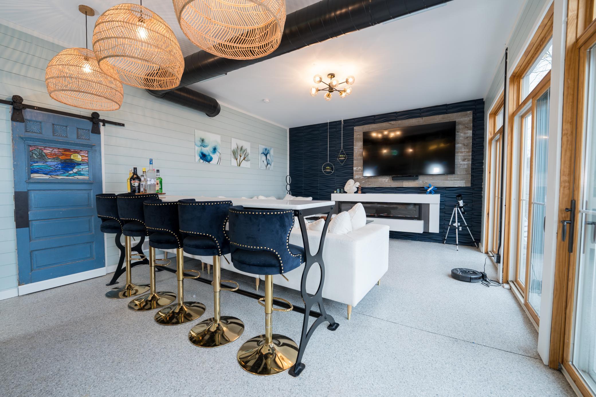 201 Boyd Street - Family Room and Bar.jpg