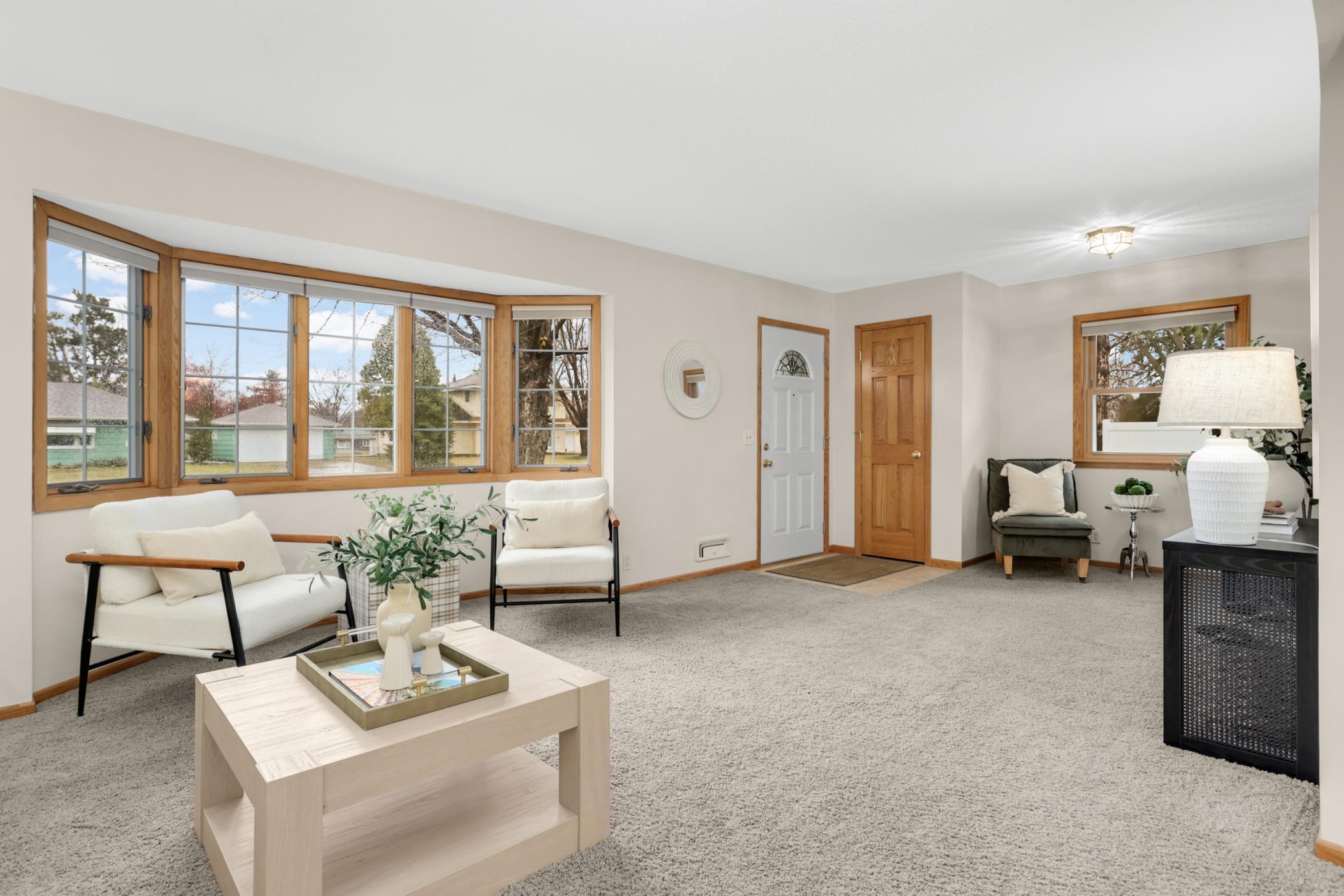 Welcoming entry for friends & family