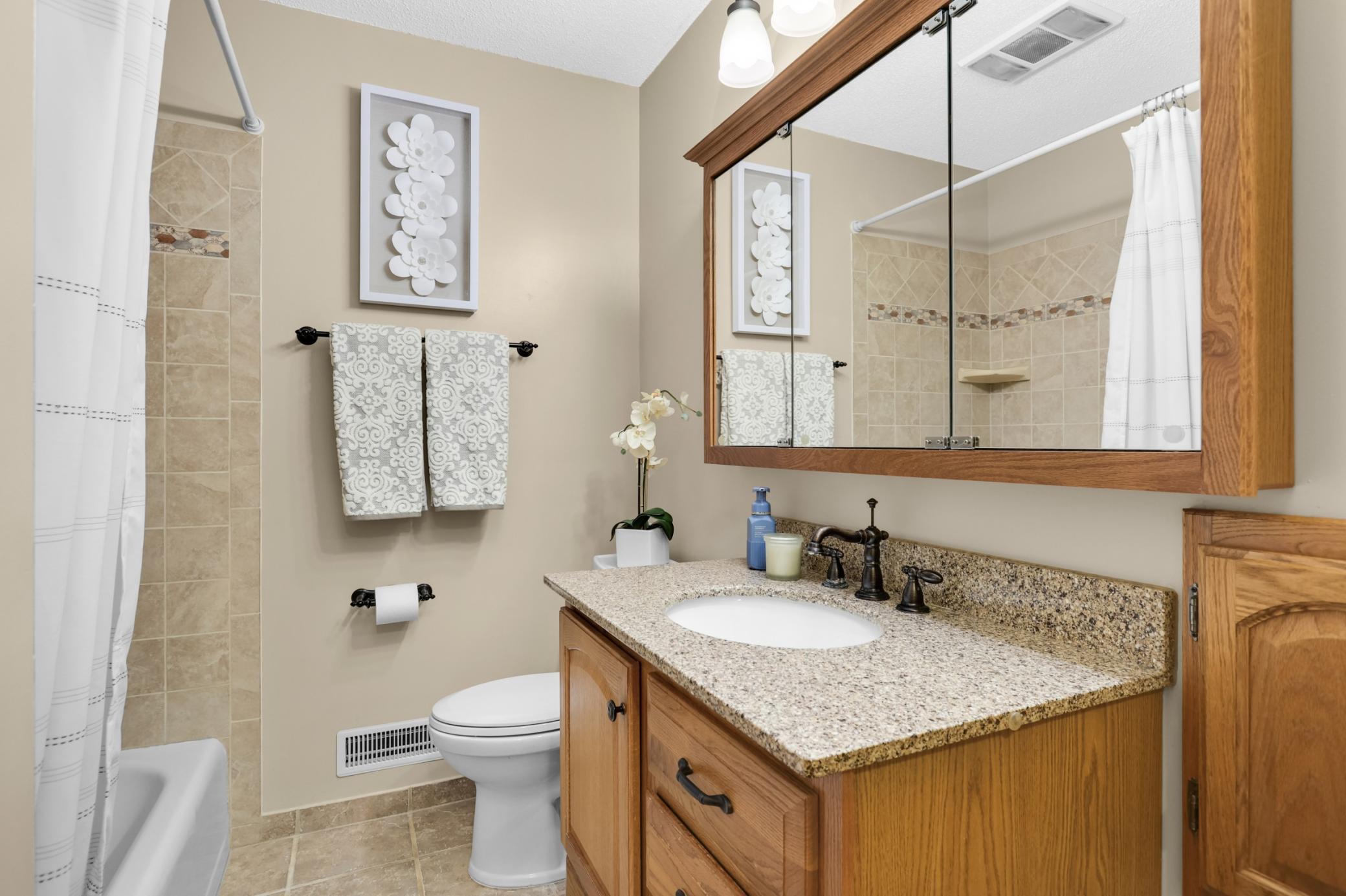 Updated main floor full bath