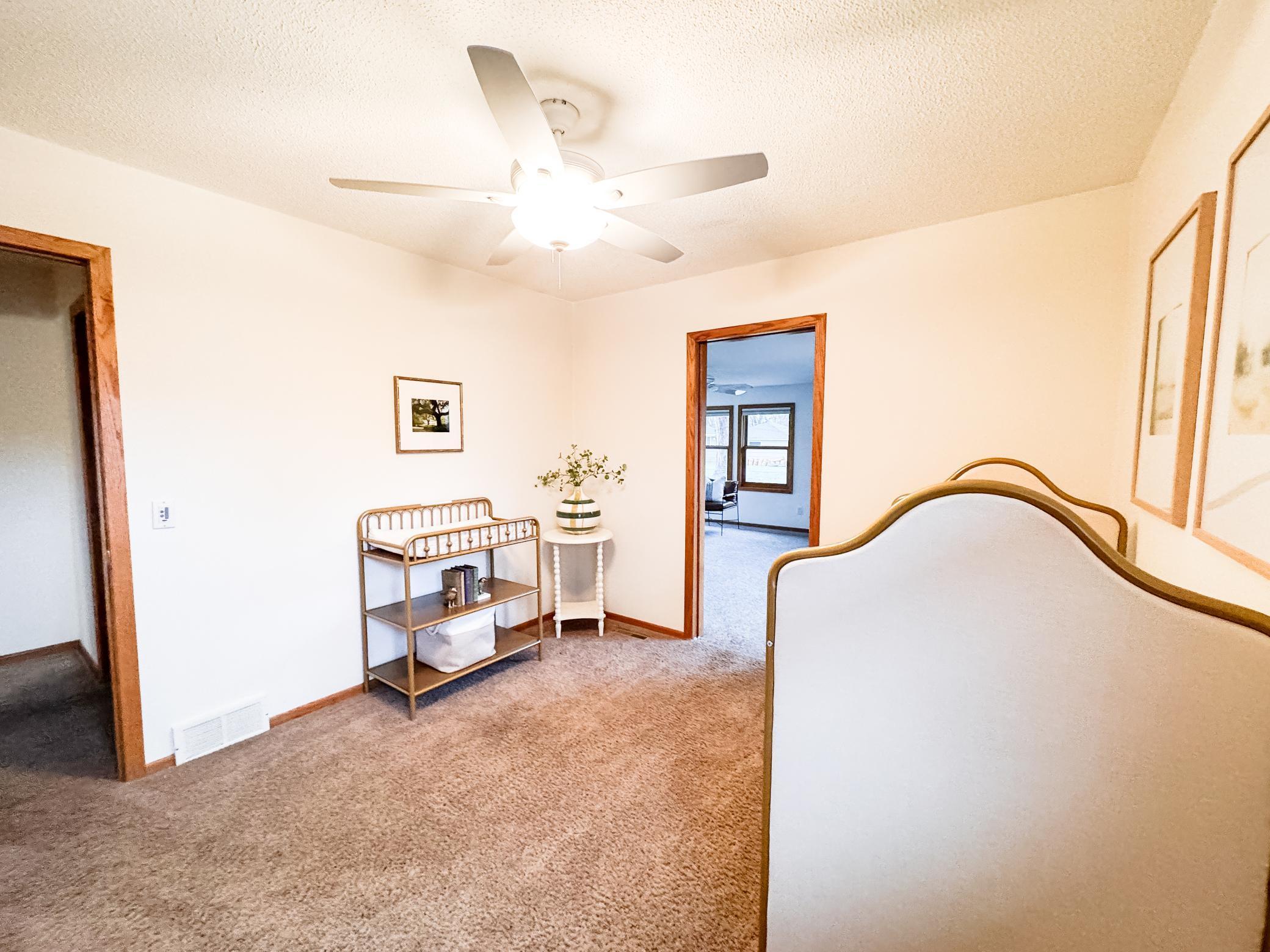 Office/bedroom - you decide!