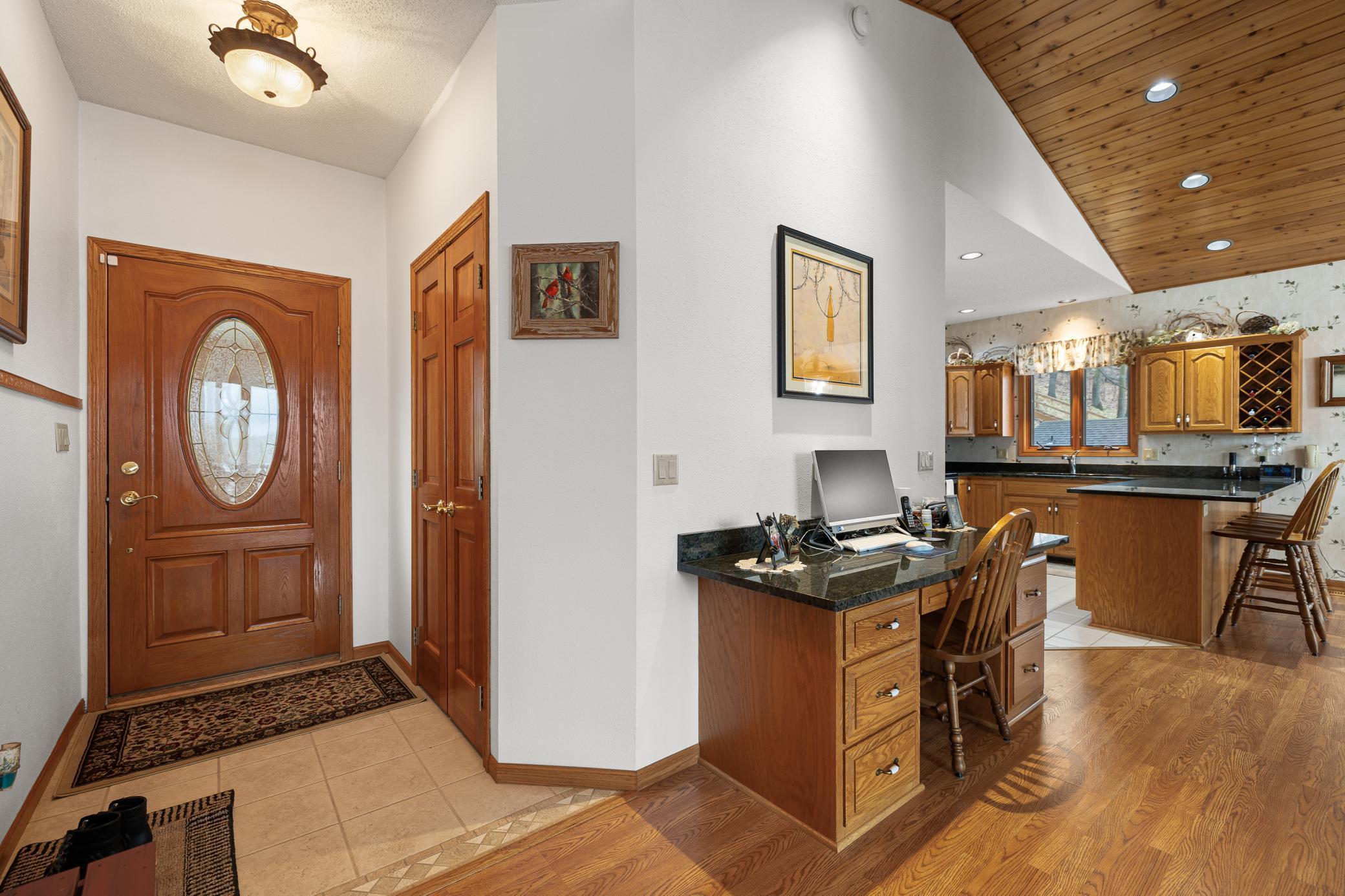 Main Entry with Built-in Desk