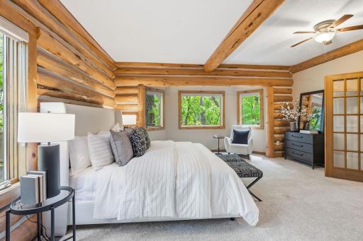 2050 Oakwood Ridge, Chanhassen, MN 55317