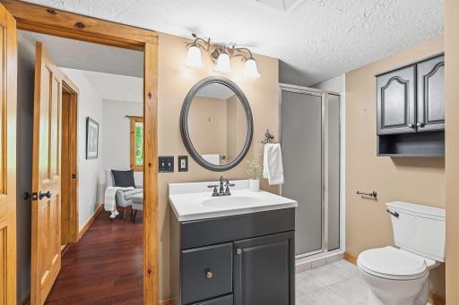 2050 Oakwood Ridge, Chanhassen, MN 55317