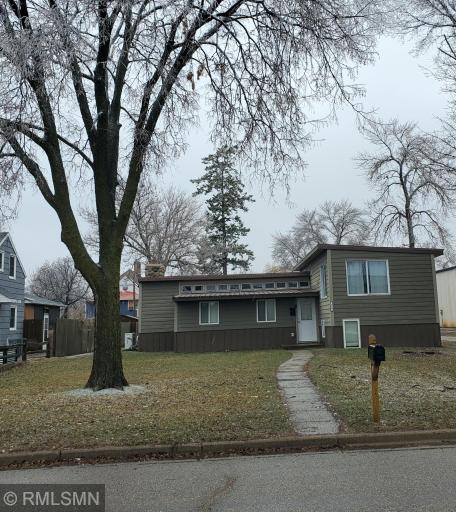216 S Marshall Avenue, Litchfield, MN 55355