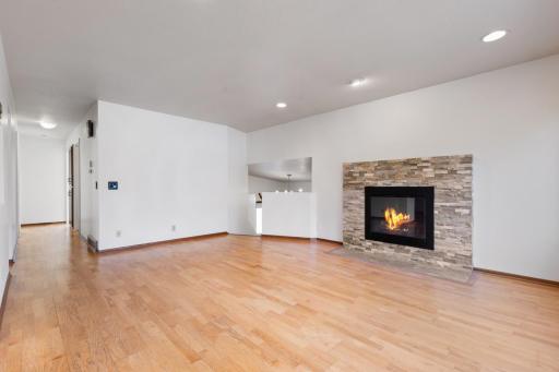 125 Pleasant Lane E, Excelsior, MN 55331