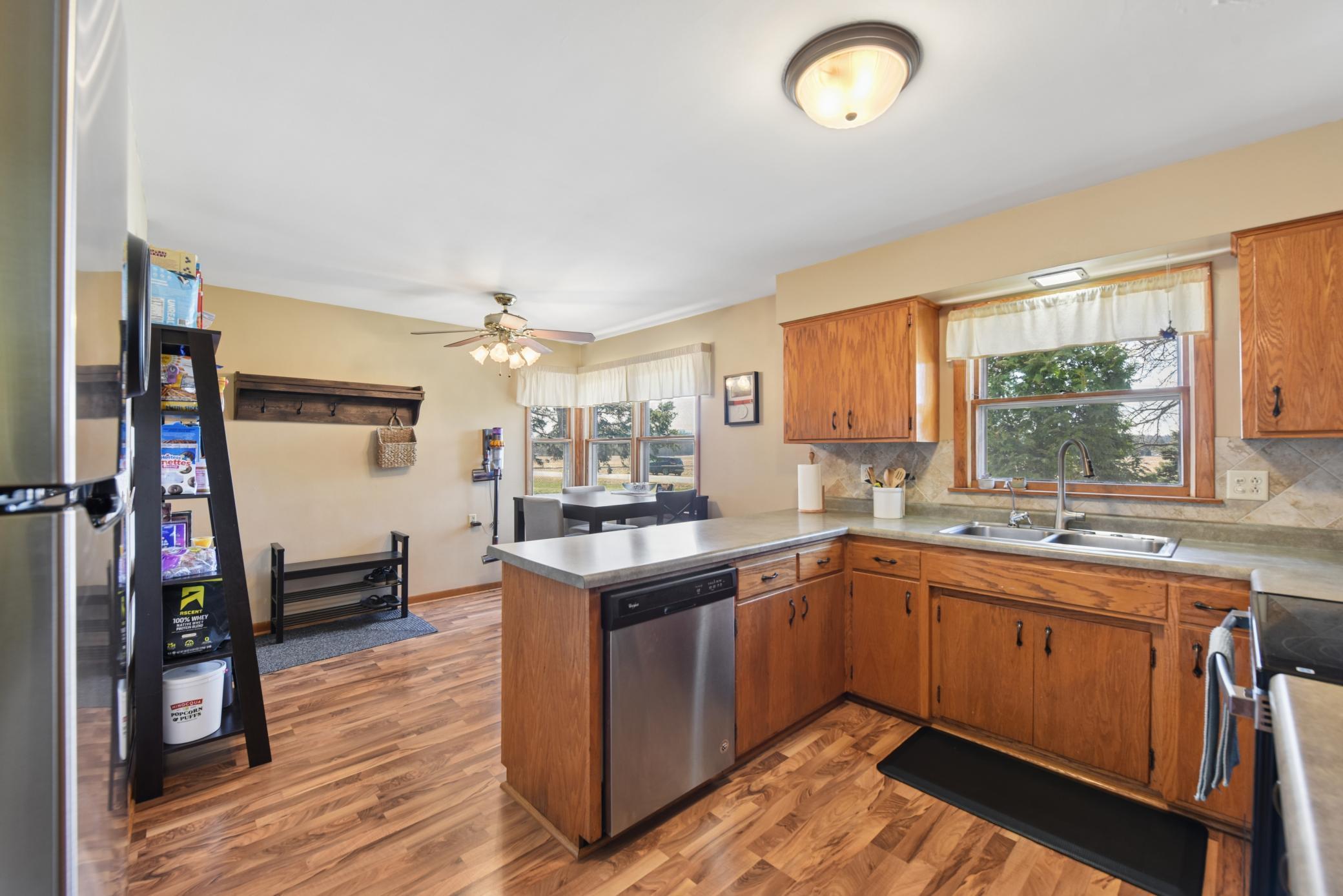 Dishwasher new in 2019.