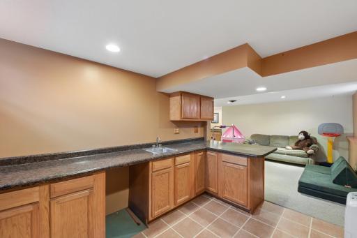 694 Glover Road, River Falls, WI 54022