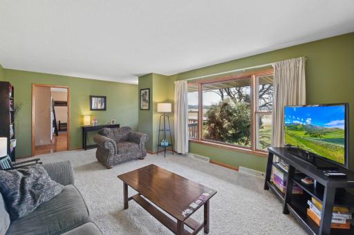 694 Glover Road, River Falls, WI 54022