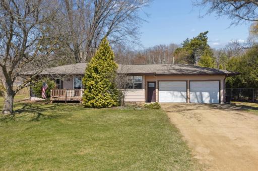 694 Glover Road, River Falls, WI 54022