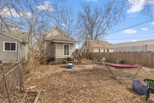 831 19th Avenue SE, Minneapolis, MN 55414