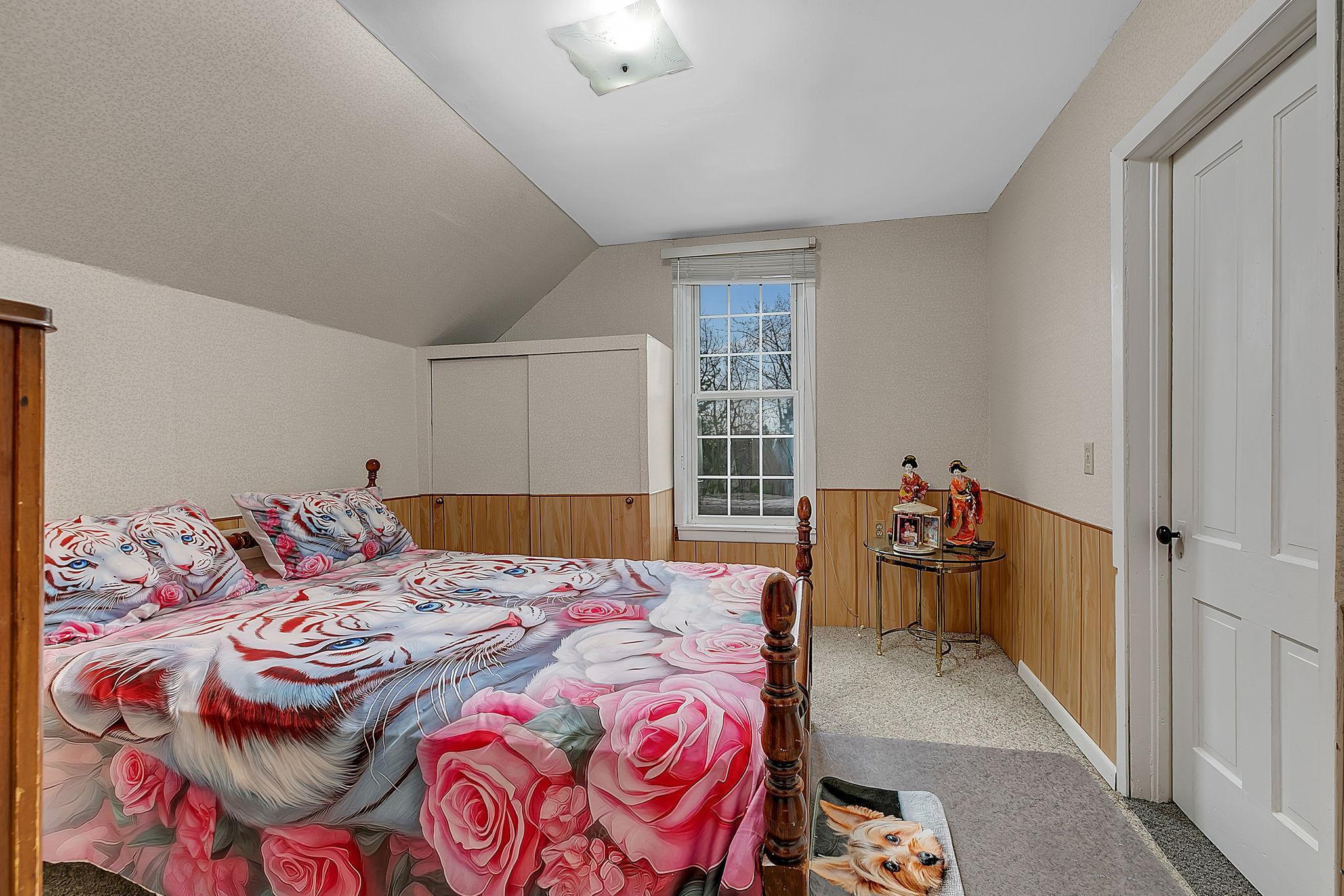 New paint, 2nd bedroom