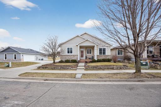1948 Hadley Creek Drive NE, Rochester, MN 55906