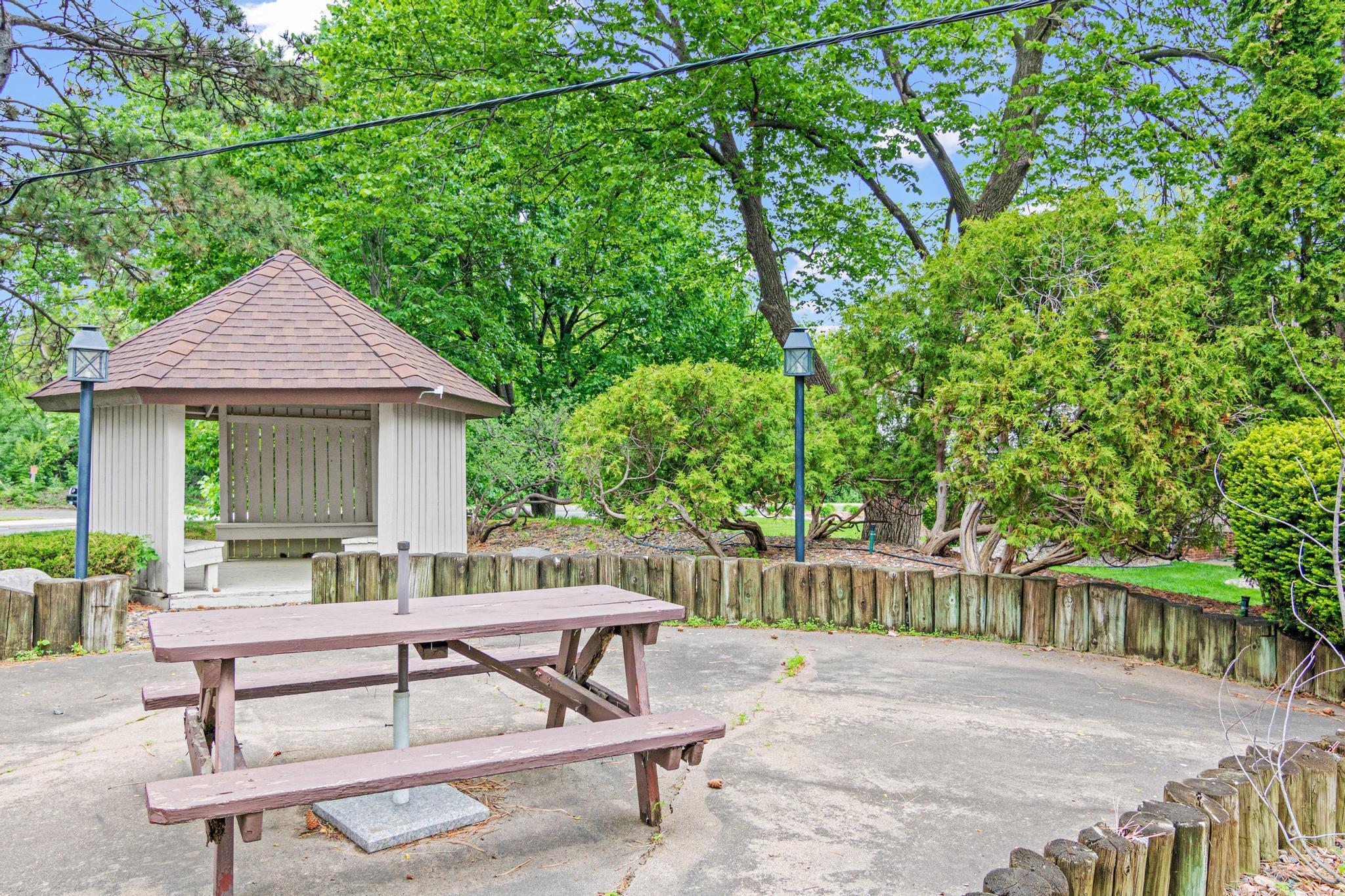 Enjoy outdoor space here too!