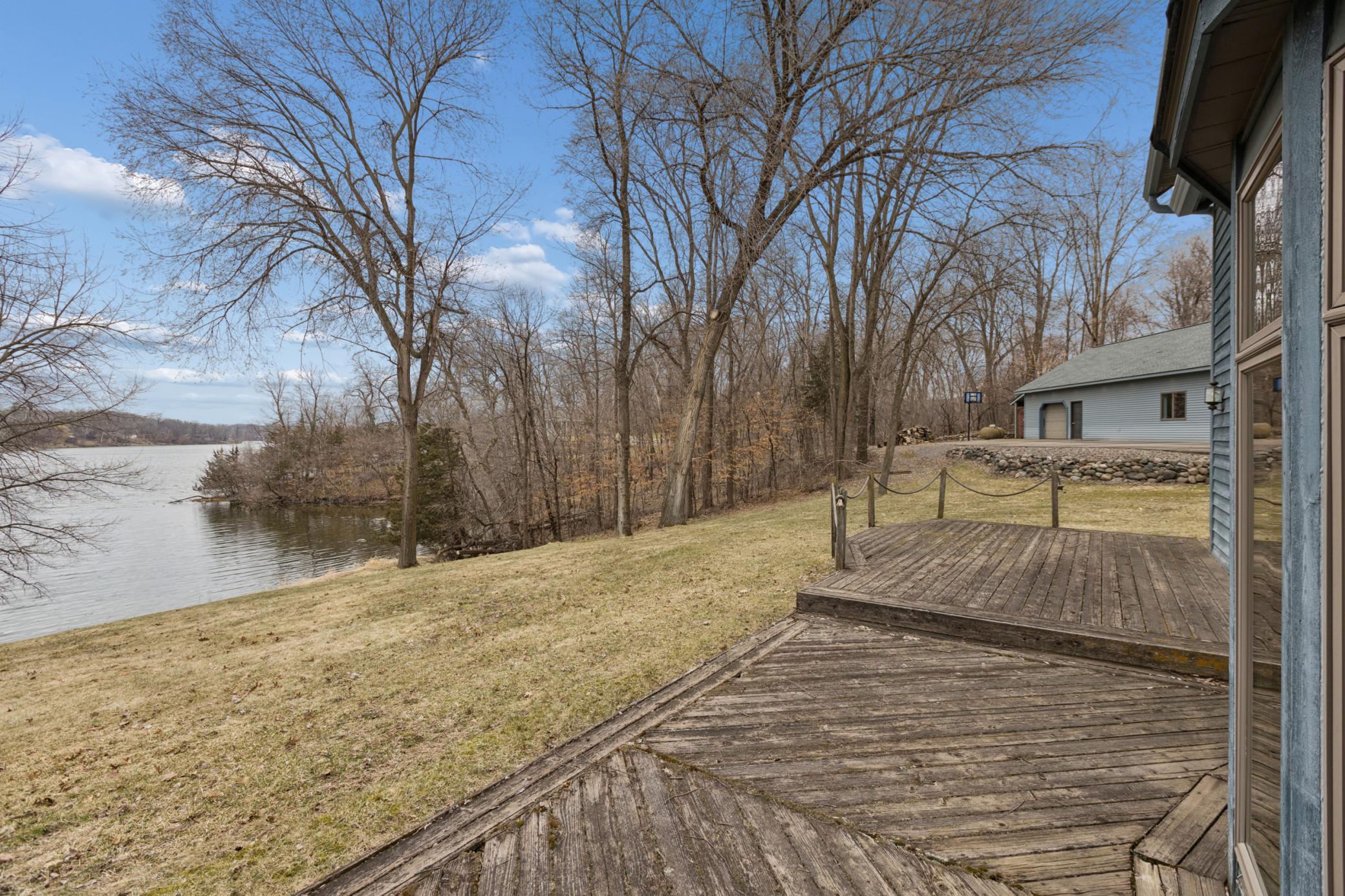 With southern exposure you will enjoy relaxing on the lakeside deck. Lake Marie is a quiet 145 acre lake with great fishing and is connected to 192 acre Lake Louisa through a channel giving you 337+ acres to explore and enjoy!
