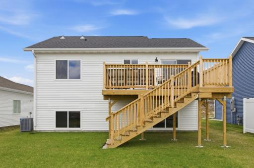 6638 68th Street S, Horace, ND 58047