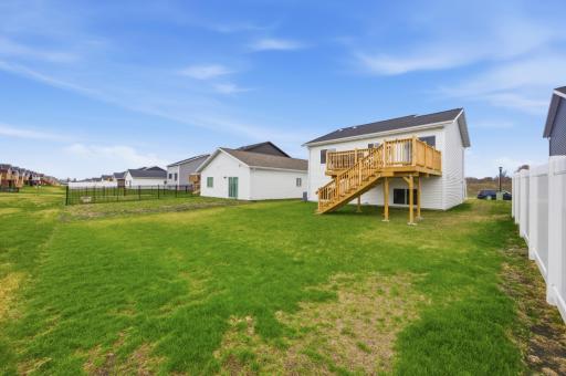 6638 68th Street S, Horace, ND 58047