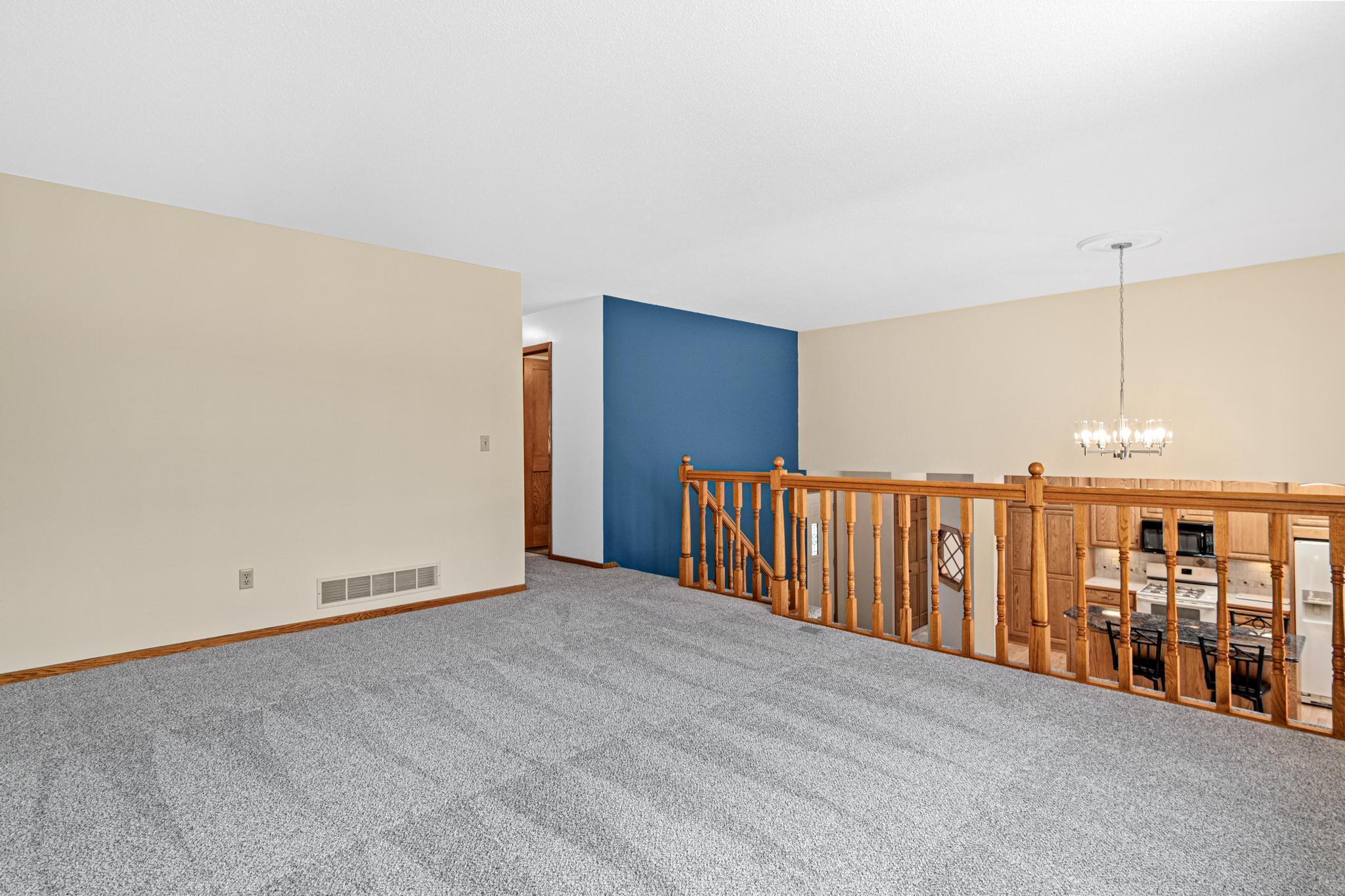 12465 90th Pl N, Maple Grove-9.jpg