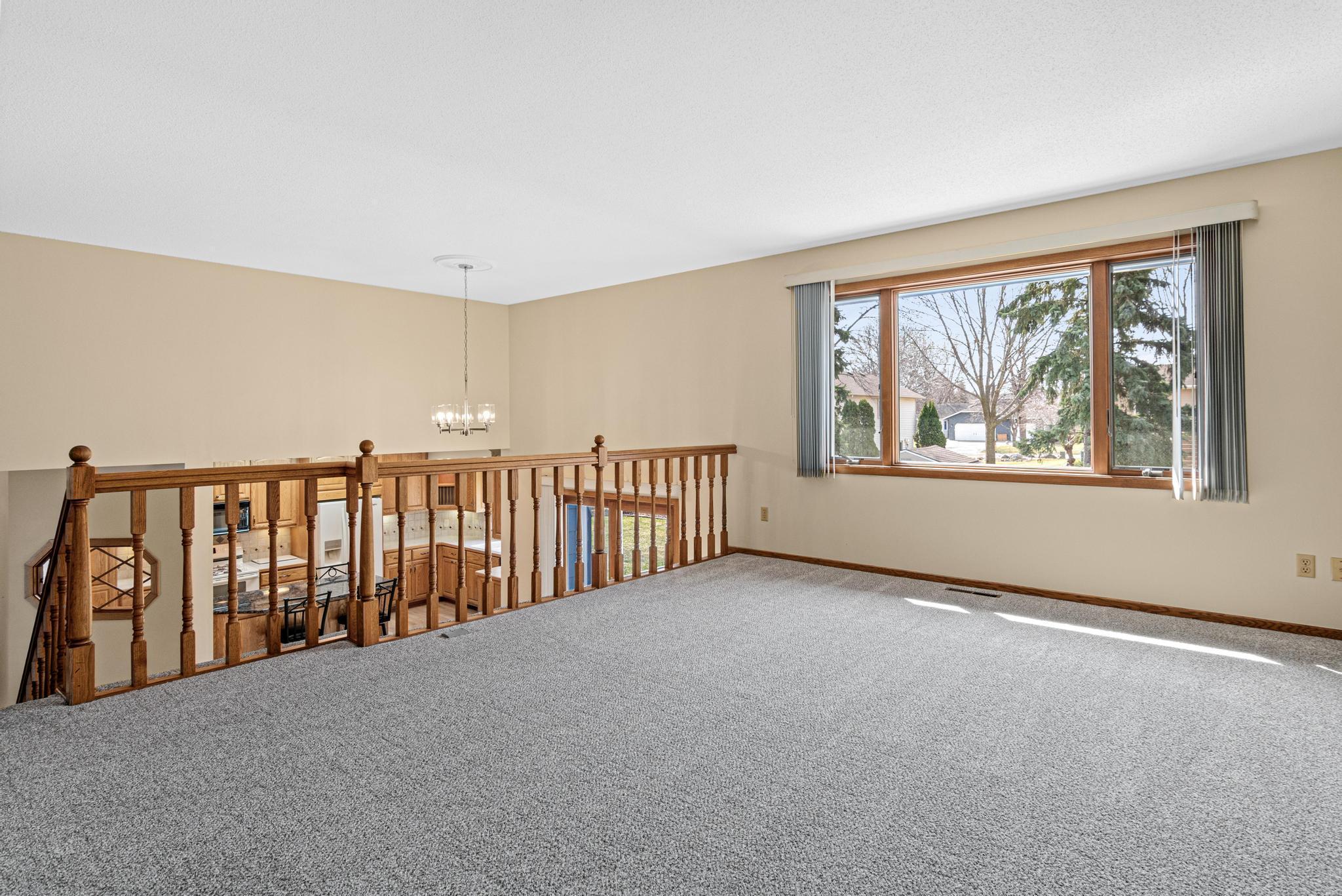 12465 90th Pl N, Maple Grove-10.jpg