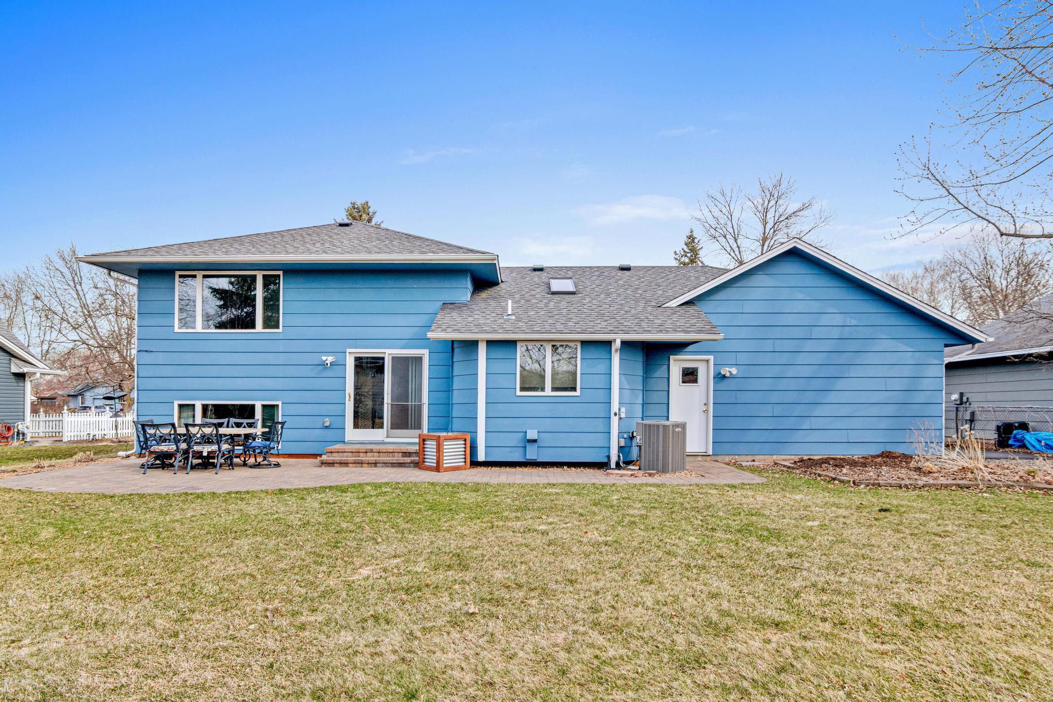 12465 90th Pl N, Maple Grove-25.jpg