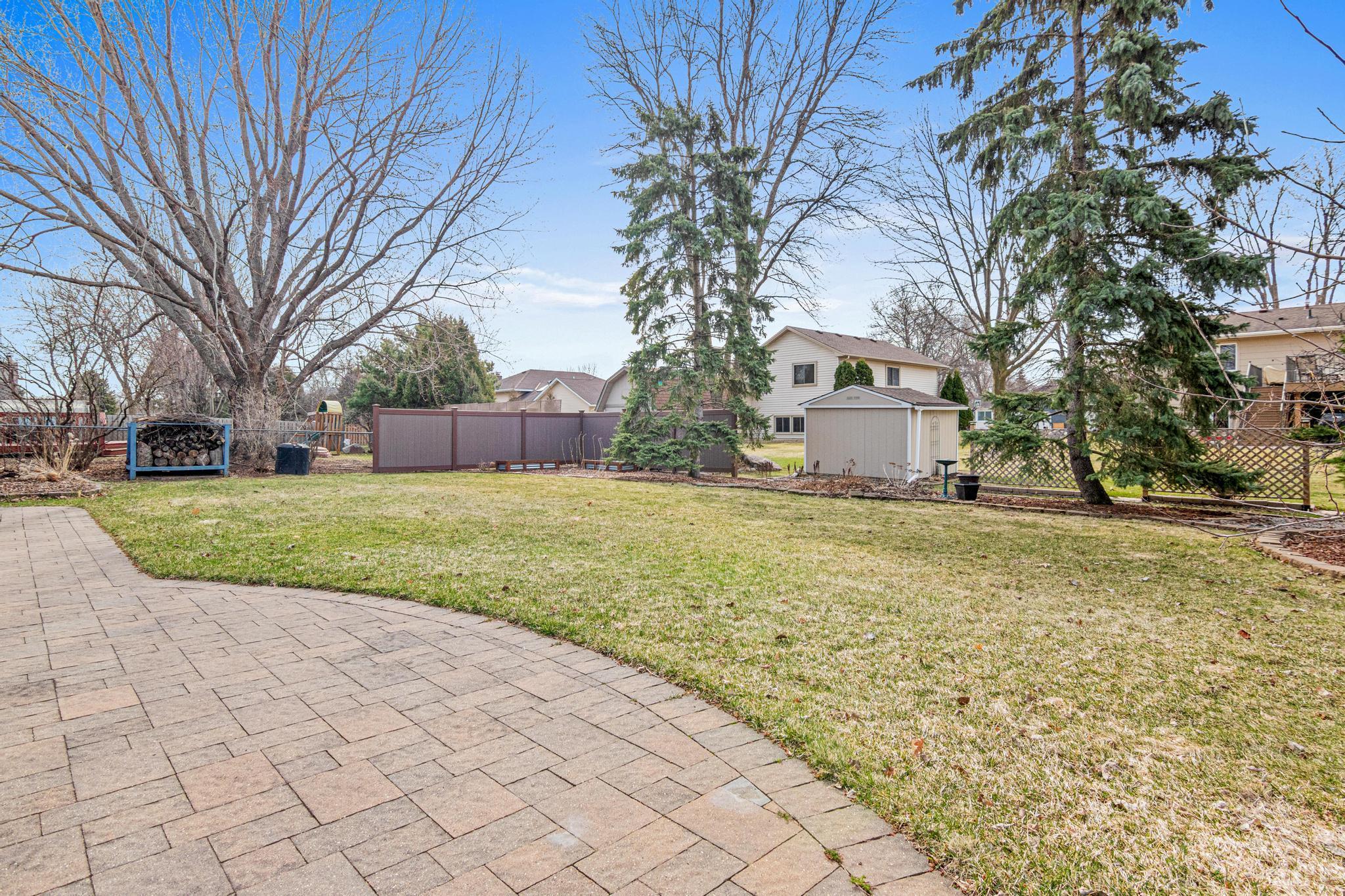 12465 90th Pl N, Maple Grove-28.jpg