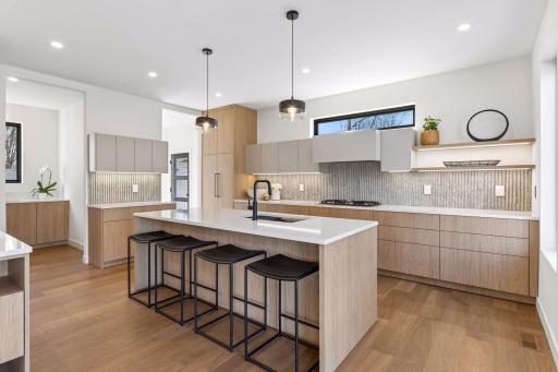 5900 Abbott Avenue S, Edina, MN 55410