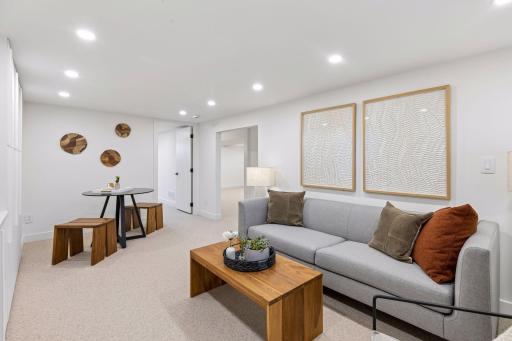 5900 Abbott Avenue S, Edina, MN 55410