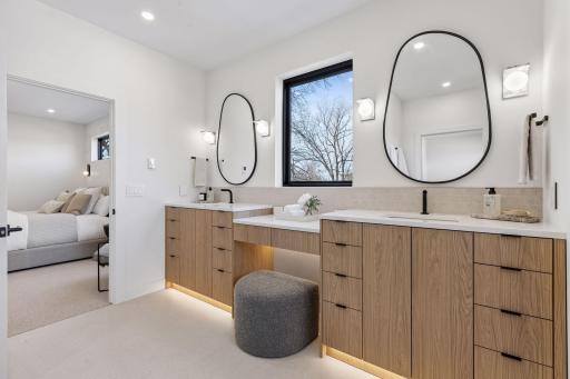 5900 Abbott Avenue S, Edina, MN 55410