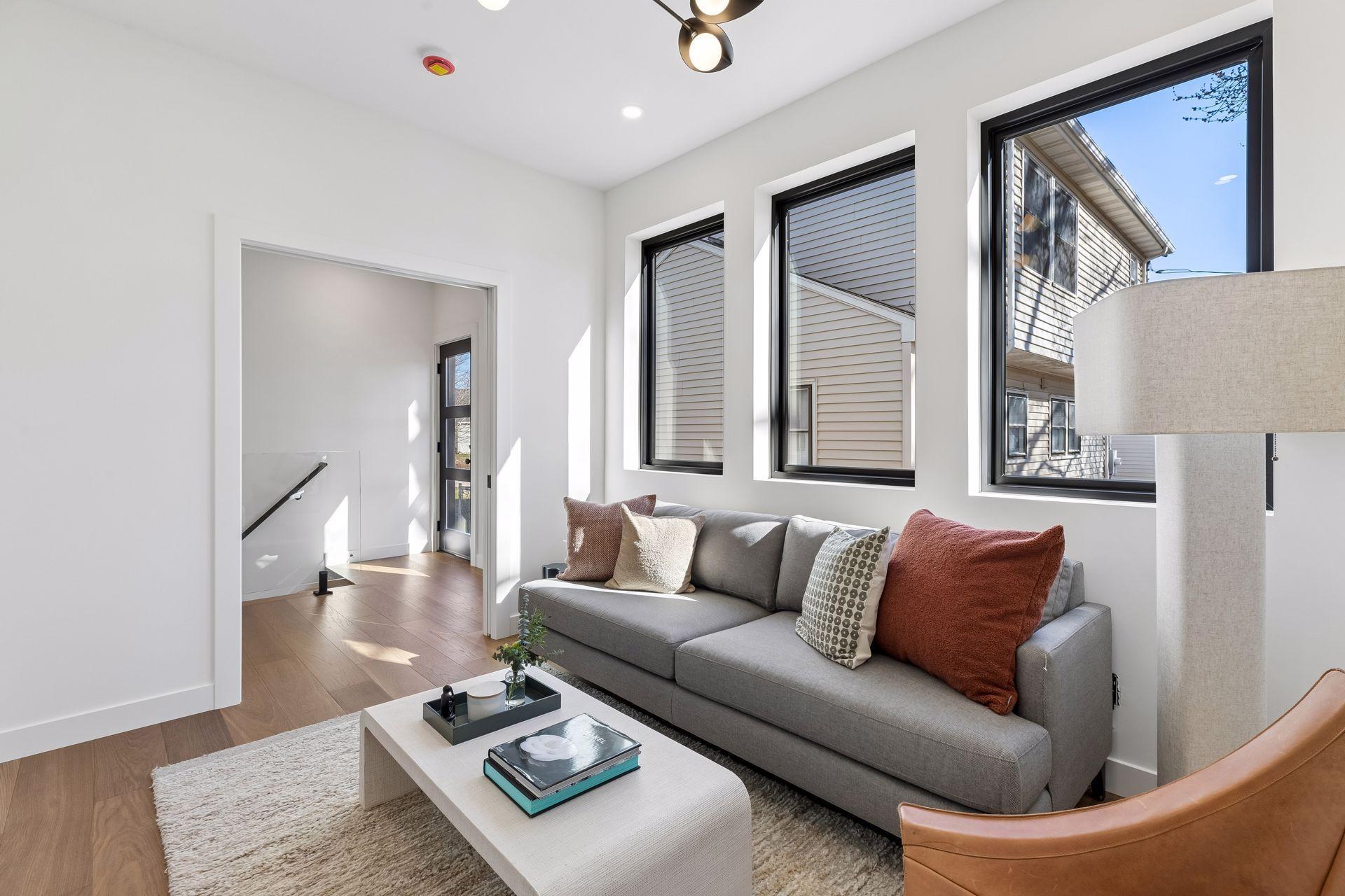 Den/Main Floor Bedroom