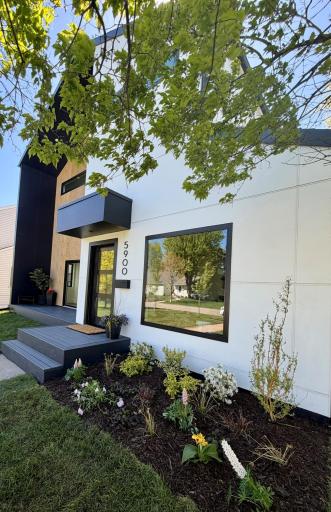 5900 Abbott Avenue S, Edina, MN 55410