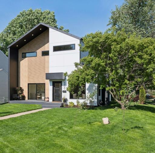 5900 Abbott Avenue S, Edina, MN 55410