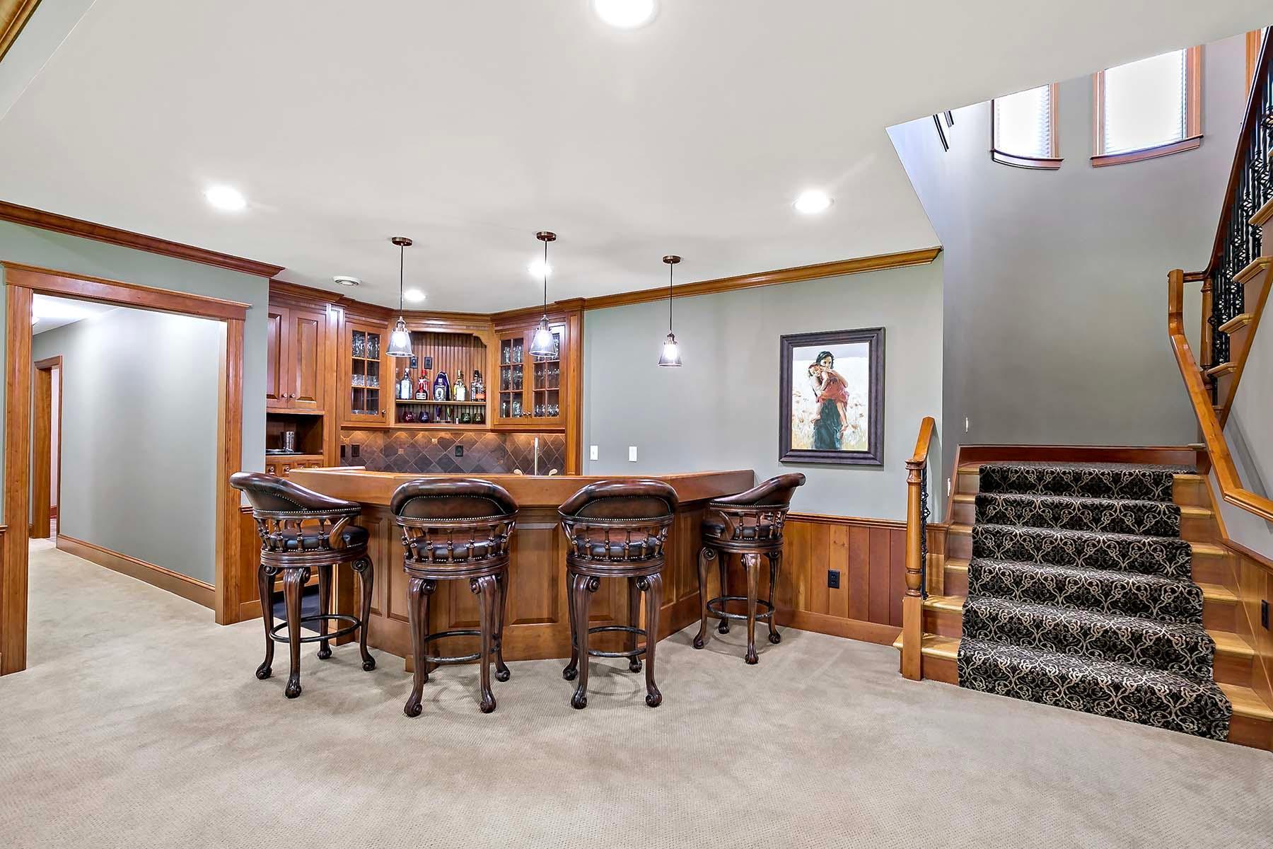 Full wet bar in lower walkout basement