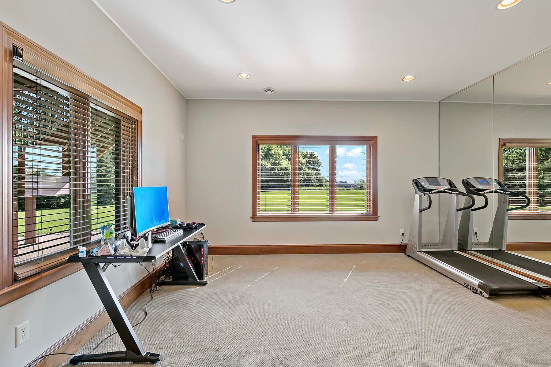5th lower level bedroom great for workout exercise room