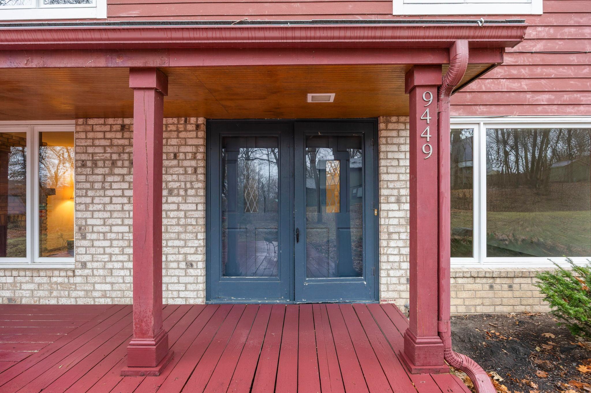 5-web-or-mls-9449 Woodridge Dr-335.jpg