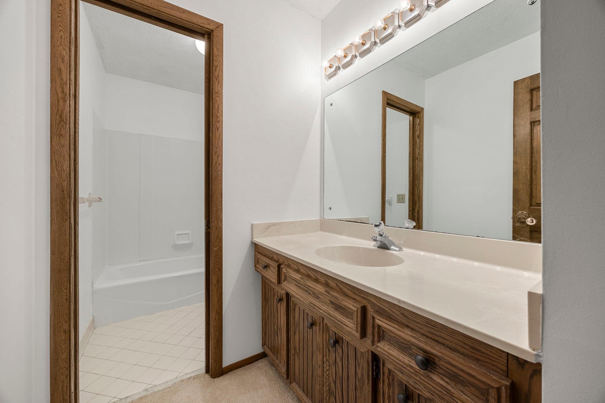 56-web-or-mls-9449 Woodridge Dr-265.jpg