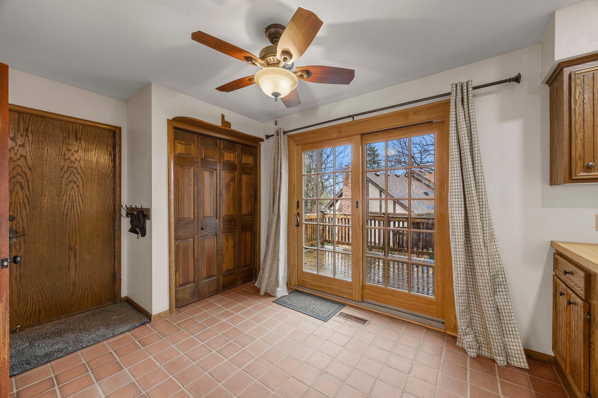 32-web-or-mls-9449 Woodridge Dr-150.jpg