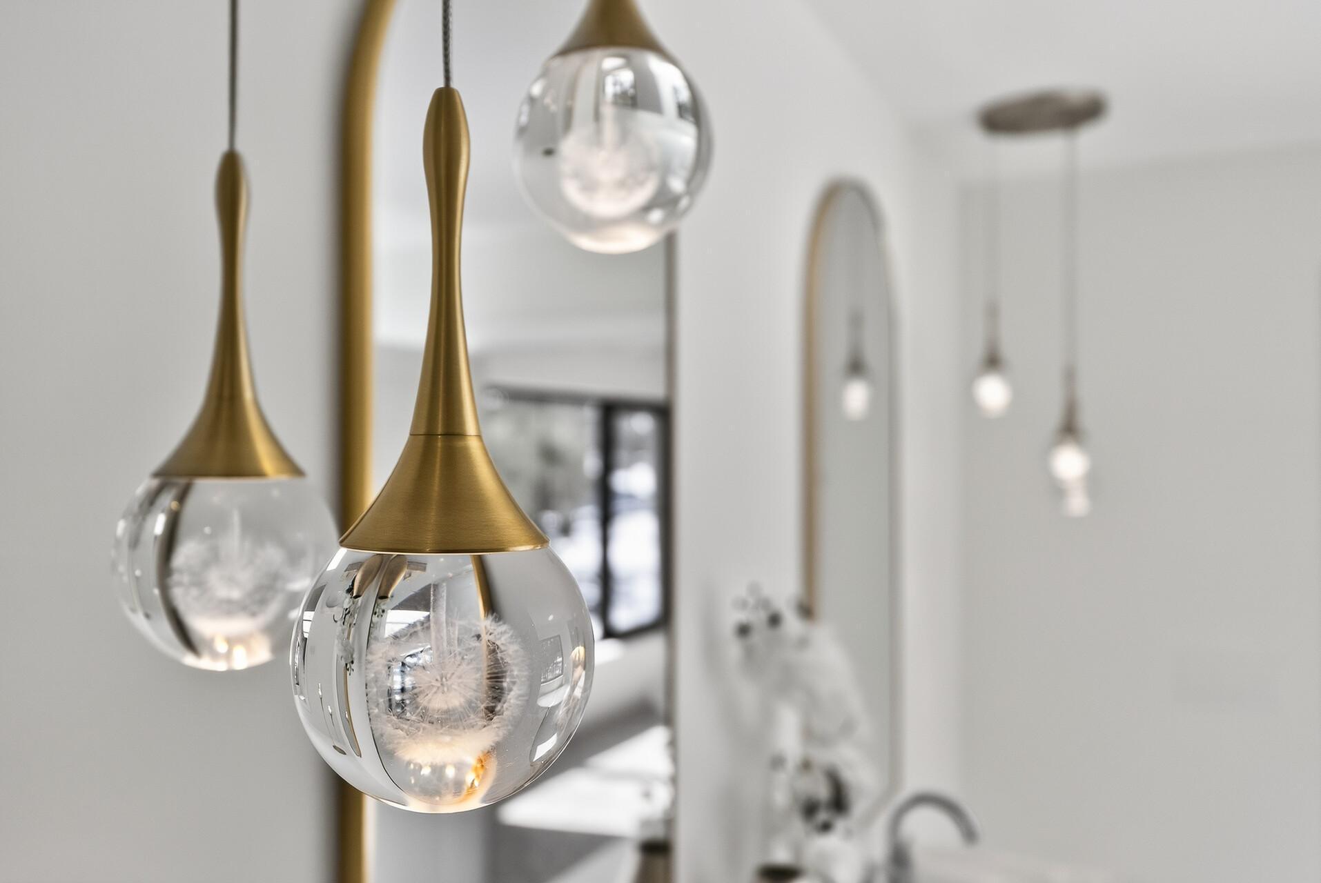 Beautiful lighting throghout