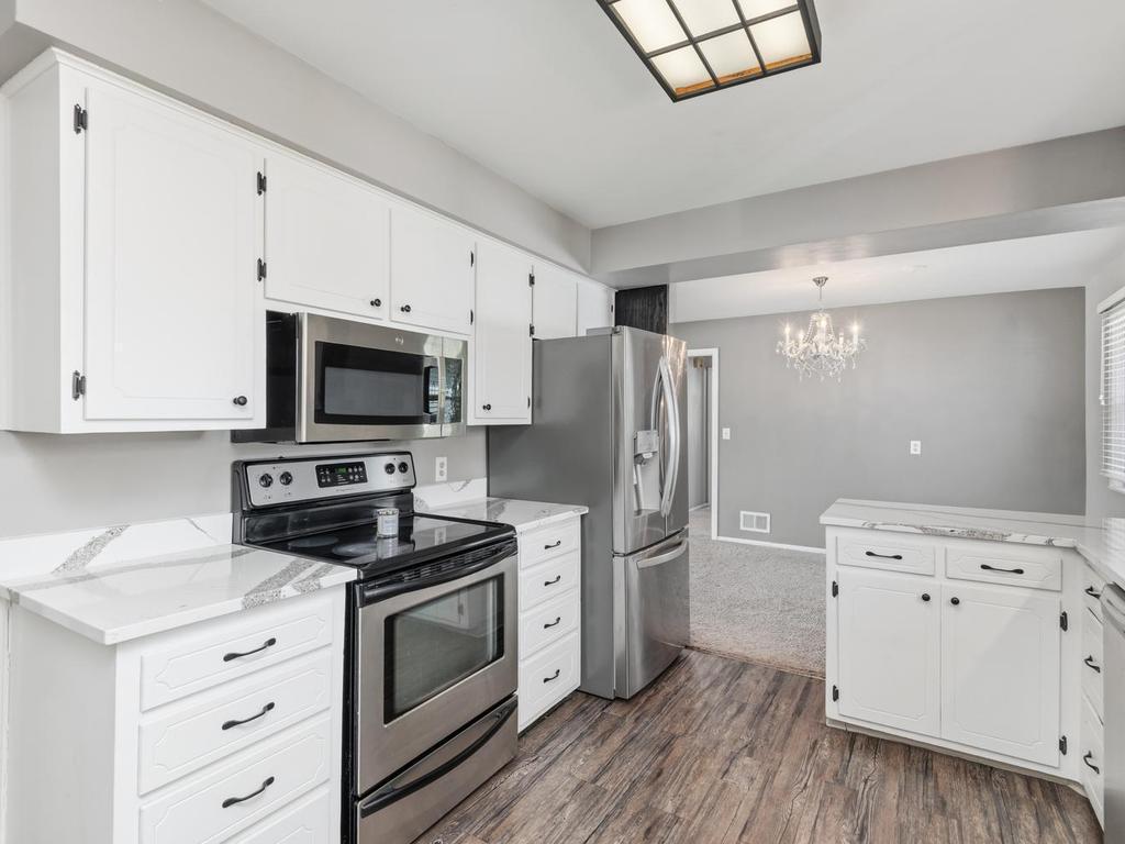 701 1st St NE New Prague MN 56071 USA-011-011-First St NENew Prague11-MLS_Size.jpg