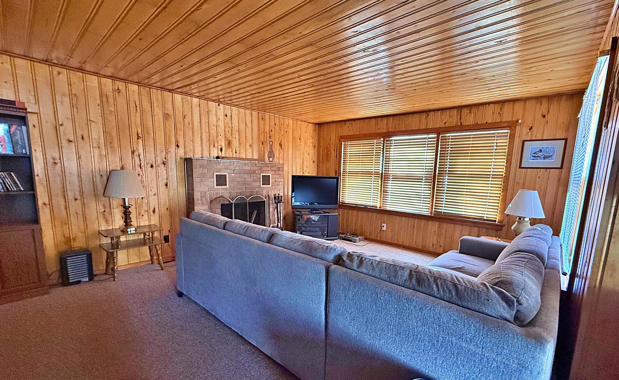 Living room Main house.jpg