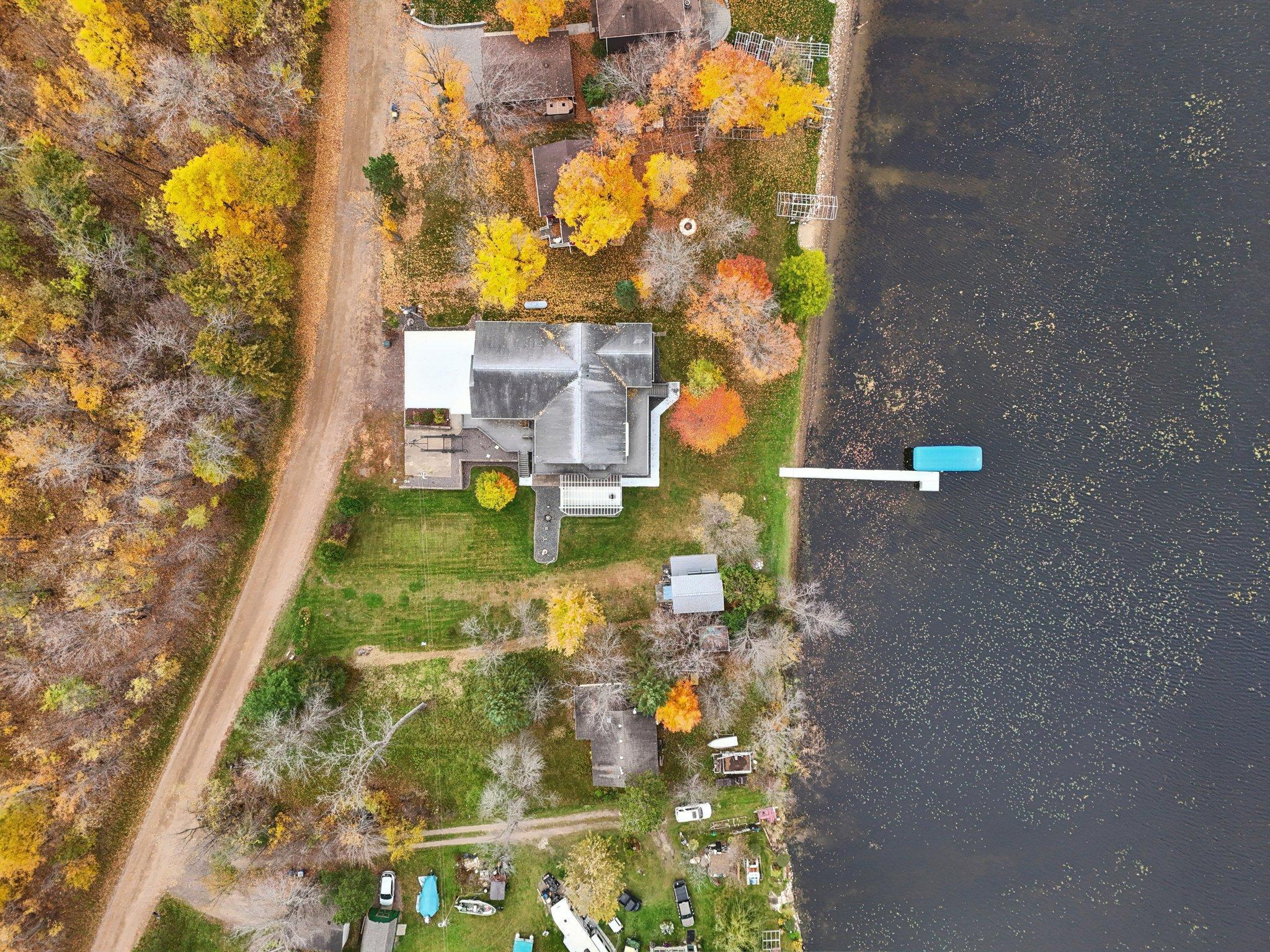 85-web-or-mls-Maple Ln-S2110-085.jpg