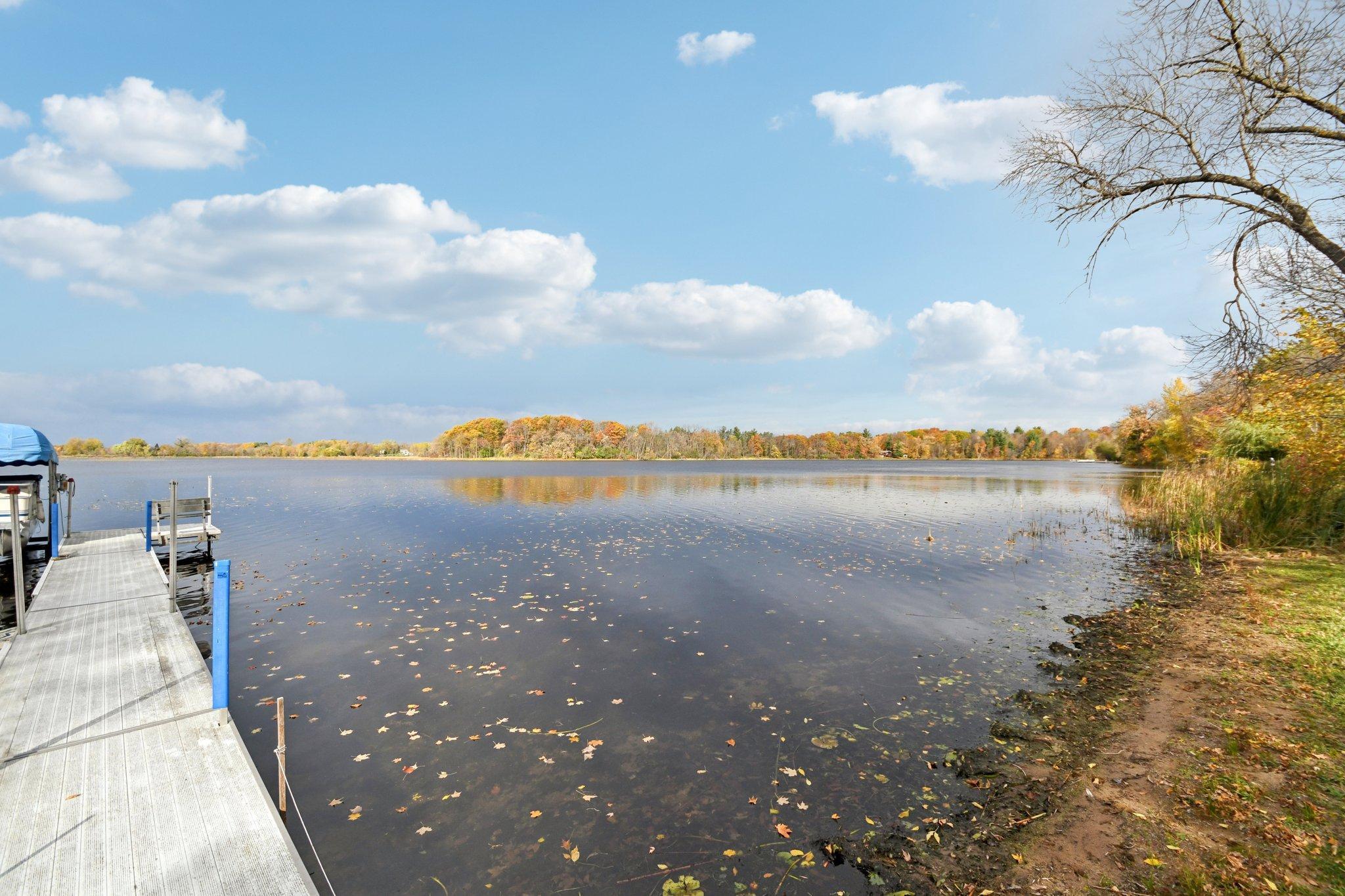 68-web-or-mls-Maple Ln-S2110-068.jpg