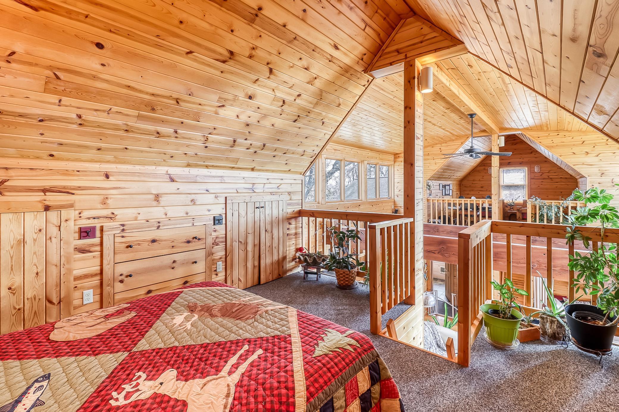 Upstairs Bedroom1_2.jpg