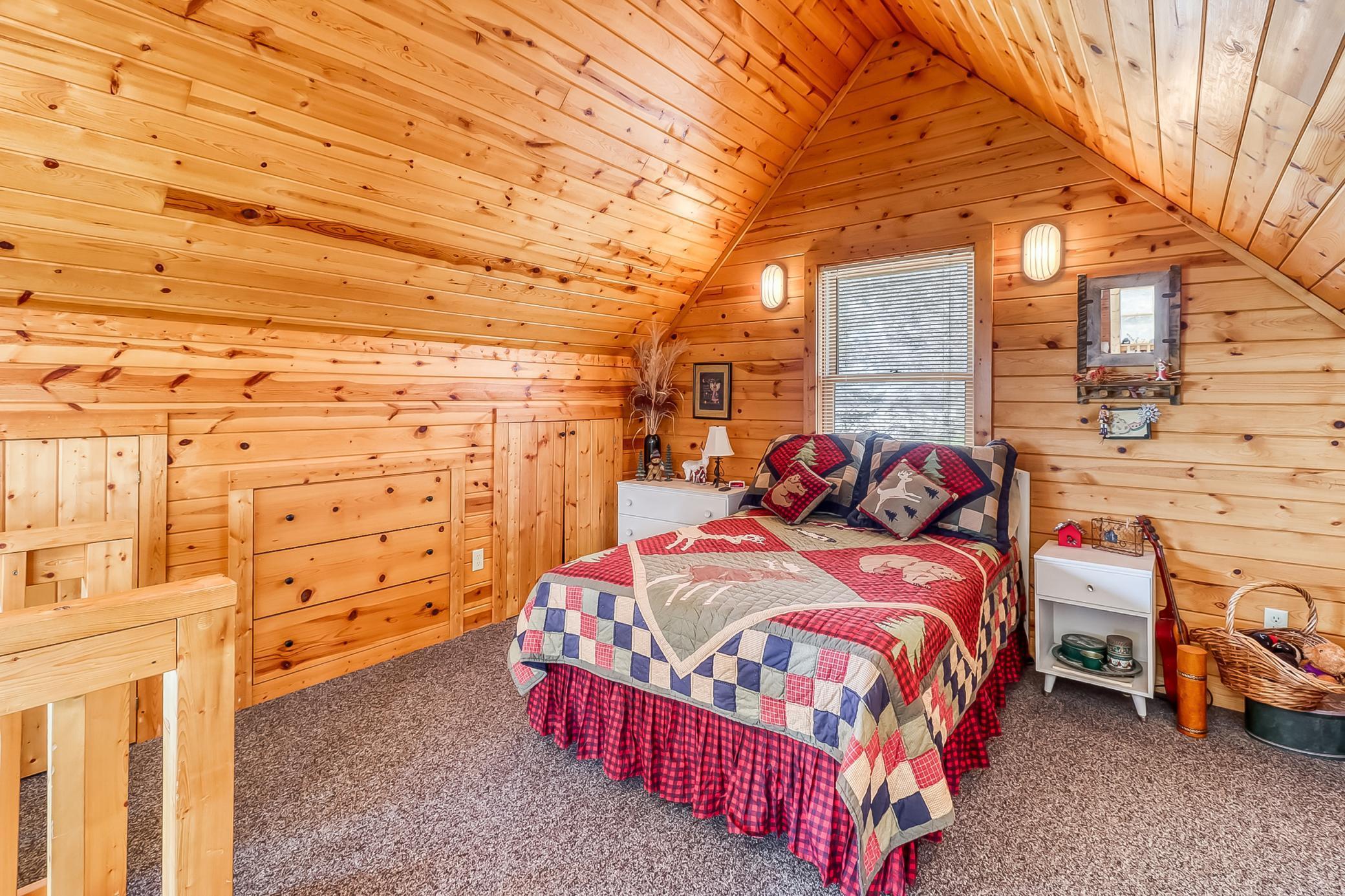 Upstairs Bedroom1_1.jpg