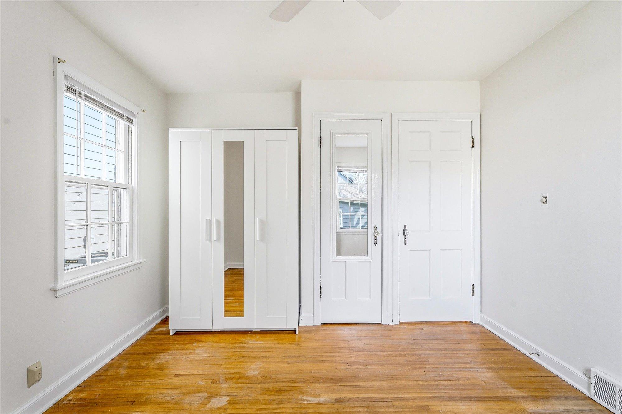 37-19th Ave SE-8.jpg