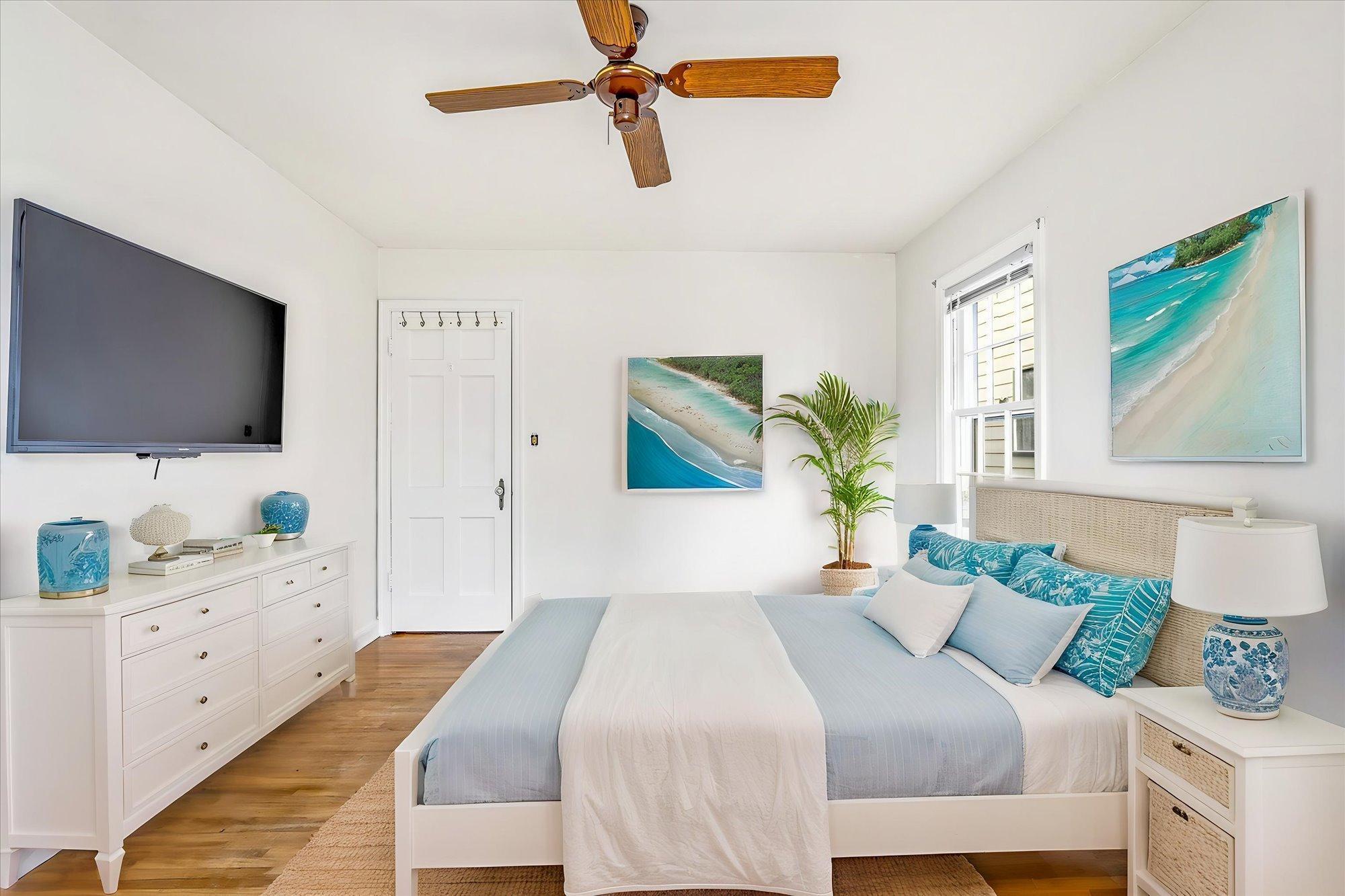 42-19th-Ave-SE-13-copy - Bedroom - Coastal - 5.jpg