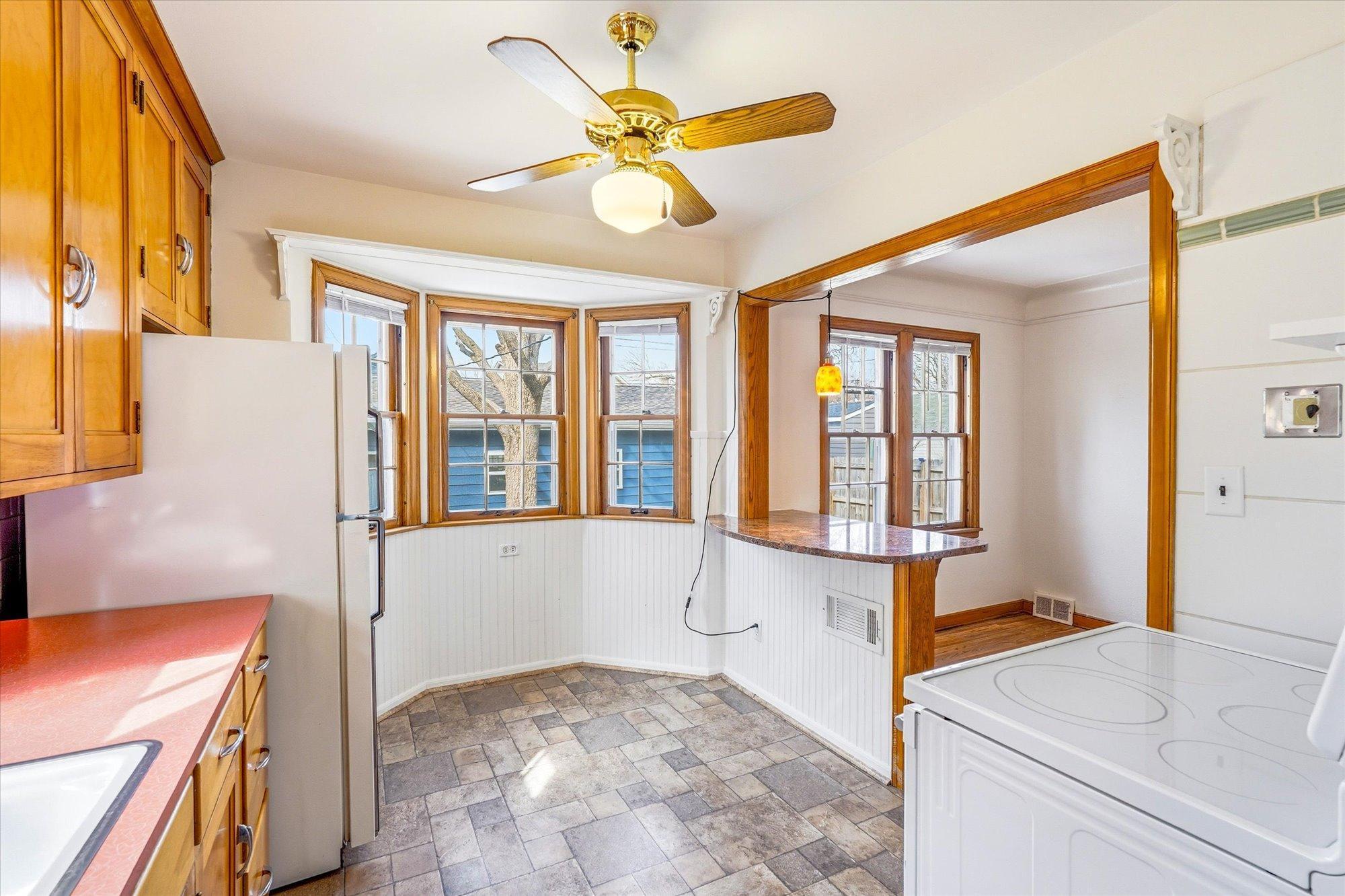 53-19th Ave SE-22.jpg