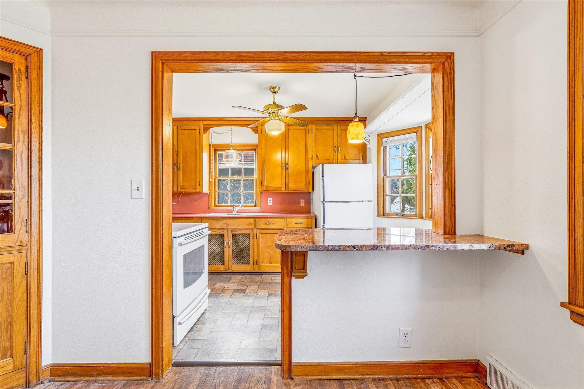 49-19th Ave SE-18.jpg