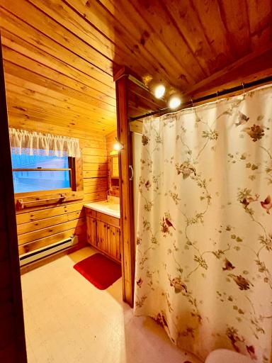 Full bathroom