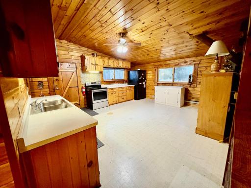 Large kitchen area