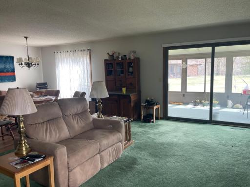 GAS FIREPLACE IN OPEN CONCPET LIVING ROOM