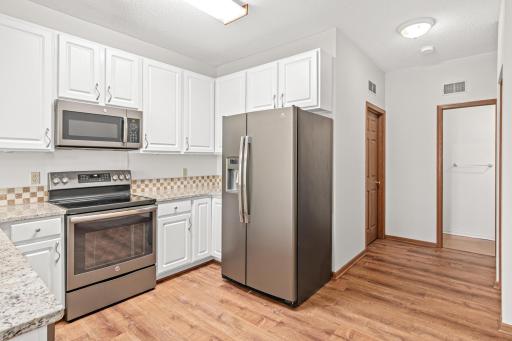 547 Woodduck Drive, F, Saint Paul, MN 55125